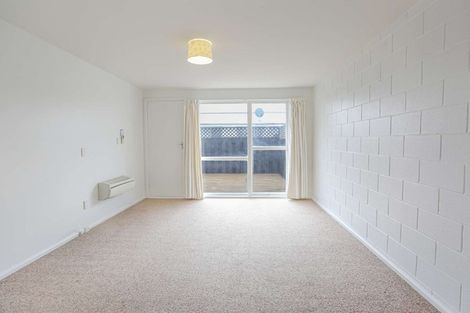 Photo of property in 8/20a Dickson Crescent, Hornby, Christchurch, 8042