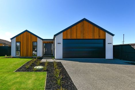 Photo of property in 11 Collier Drive, Halswell, Christchurch, 8025