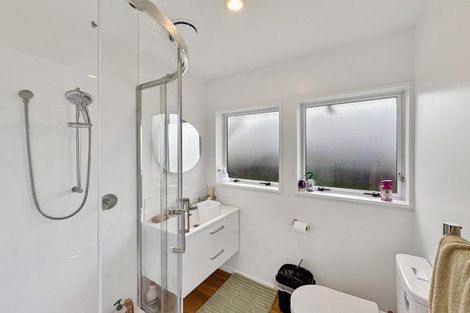 Photo of property in 30b Hooker Avenue, Bryndwr, Christchurch, 8053