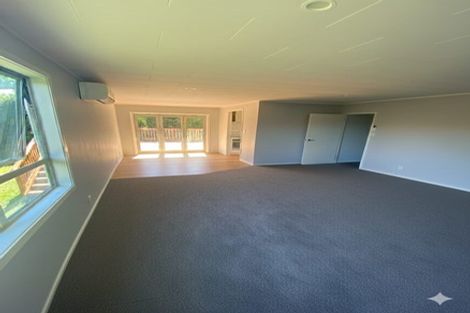 Photo of property in 2/25 Cranston Street, Torbay, Auckland, 0632