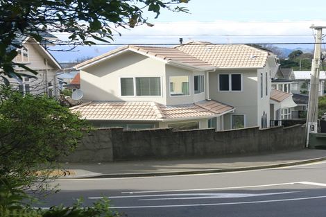 Photo of property in 87 Grant Road, Thorndon, Wellington, 6011