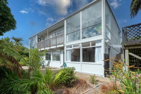 Photo of property in 1a Woodstock Terrace, Tawa, Wellington, 5028