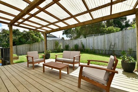 Photo of property in 22 Downer Street, Helensville, 0800