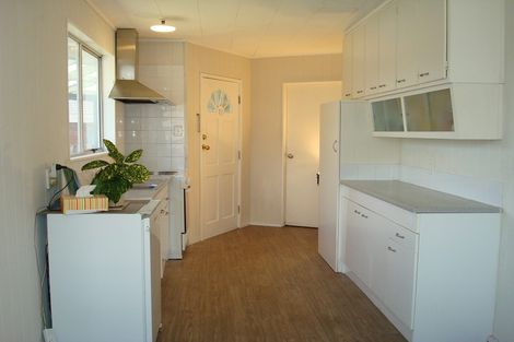 Photo of property in 14 Innismara Avenue, Wattle Downs, Auckland, 2103