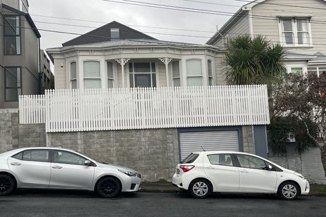 Photo of property in 10 Stanley Street, Berhampore, Wellington, 6023