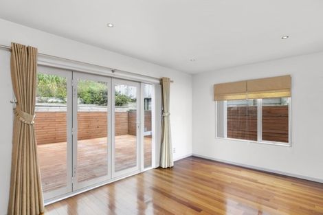 Photo of property in 33 Waverton Terrace, Churton Park, Wellington, 6037