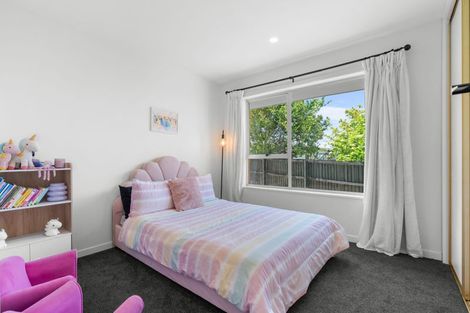 Photo of property in 6 Larkhill Place, Russley, Christchurch, 8042