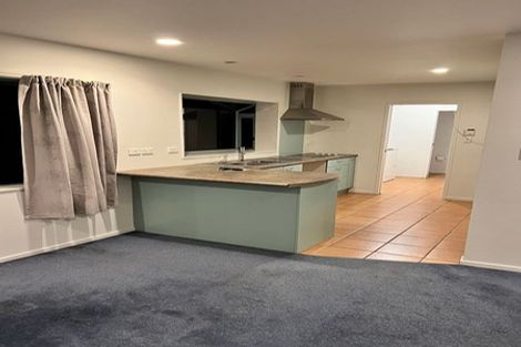 Photo of property in 3b Deuxberry Avenue, Northcote, Auckland, 0627