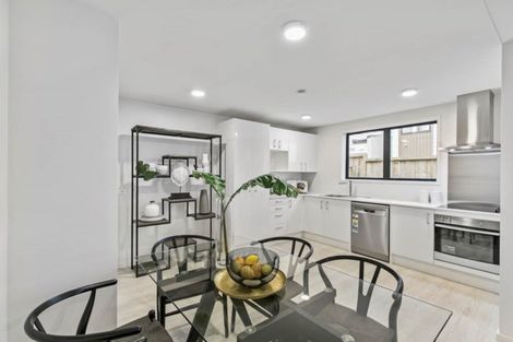 Photo of property in 14b Ropata Avenue, Point England, Auckland, 1072