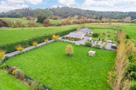 Photo of property in 39 Mangaroa Valley Road, Mangaroa, Upper Hutt, 5371