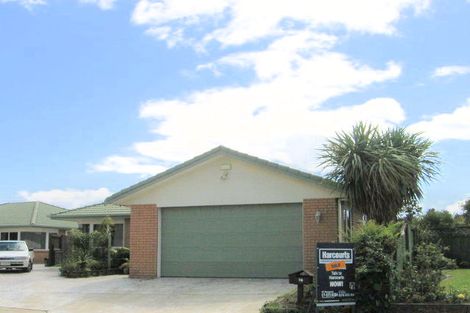 Photo of property in 16 Melia Place, Mount Maunganui, 3116