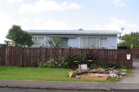 Photo of property in 2a Bamboo Grove, Kelston, Auckland, 0602