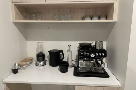 Photo of property in 86a Vodanovich Road, Te Atatu South, Auckland, 0610