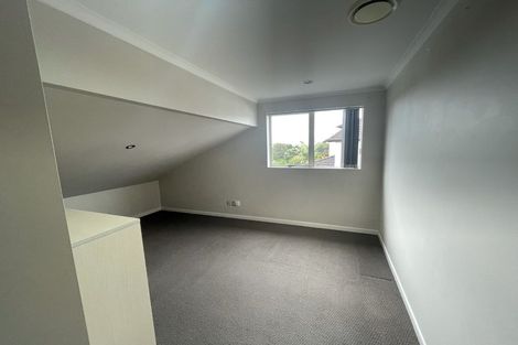 Photo of property in 25 Terrasini Drive, Flat Bush, Auckland, 2019