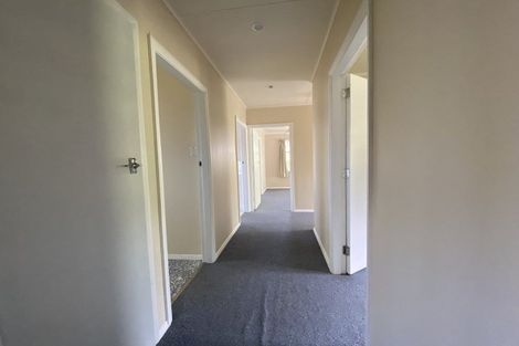 Photo of property in 118 Broderick Road, Johnsonville, Wellington, 6037