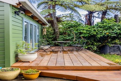 Photo of property in 20 Heaphy Street, Westown, New Plymouth, 4310