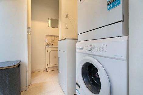 Photo of property in 2/37 Seabrook Avenue, New Lynn, Auckland, 0600