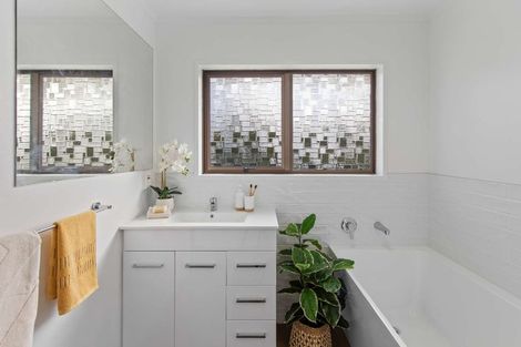 Photo of property in 10a Cargill Avenue, Feilding, 4702