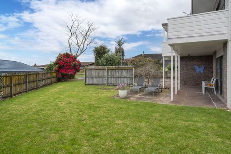 Photo of property in 18 Margaret Drive, Omokoroa, 3114