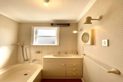 Photo of property in 6 York Avenue, Heretaunga, Upper Hutt, 5018