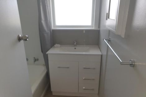 Photo of property in 60 Matipo Street, Castlecliff, Whanganui, 4501