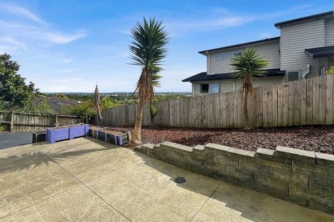 Photo of property in 65 Kirikiri Drive, Papakura, 2110