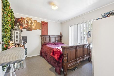 Photo of property in 9 Eloise Place, Clendon Park, Auckland, 2103