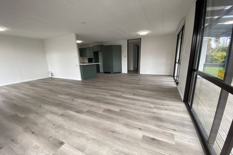 Photo of property in 36 Caribbean Drive, Unsworth Heights, Auckland, 0632