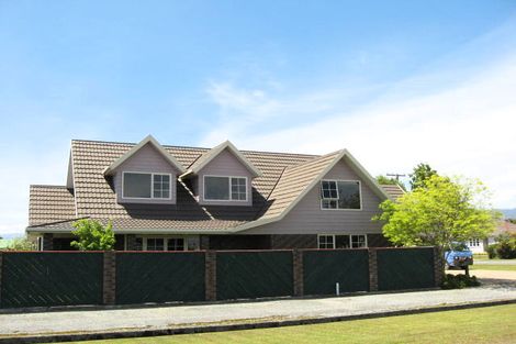 Photo of property in 21 Queen Street, Westport, 7825