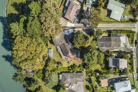 Photo of property in 114 Ennis Avenue, Pakuranga Heights, Auckland, 2010