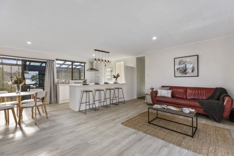 Photo of property in 48 Brixton Road, Manly, Whangaparaoa, 0930