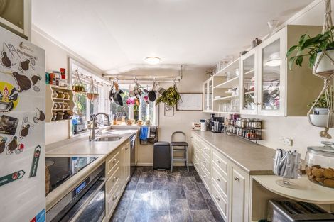 Photo of property in 6 Gibson Street, Aramoho, Whanganui, 4500