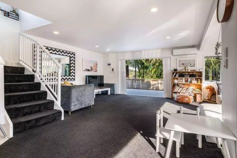 Photo of property in 1/18 Argyle Road, Browns Bay, Auckland, 0630
