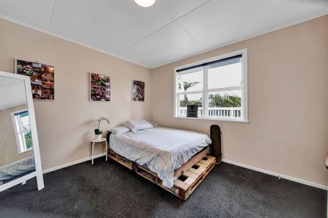 Photo of property in 51d Omata Road, Marfell, New Plymouth, 4310