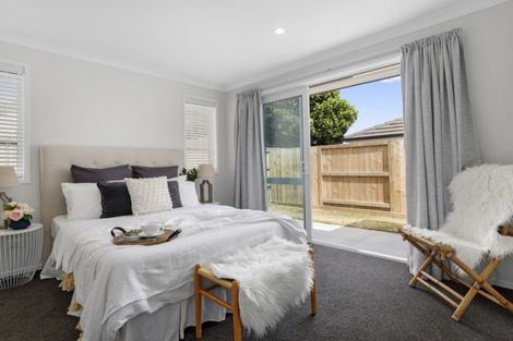 Photo of property in 77 Bert Wall Drive, Omokoroa, 3114