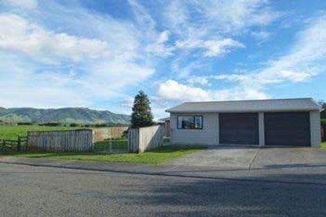 Photo of property in 13 Brendan Drive, Te Horo Beach, Otaki, 5581