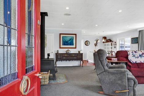 Photo of property in 30 Kahikatea Street, Inglewood, 4330