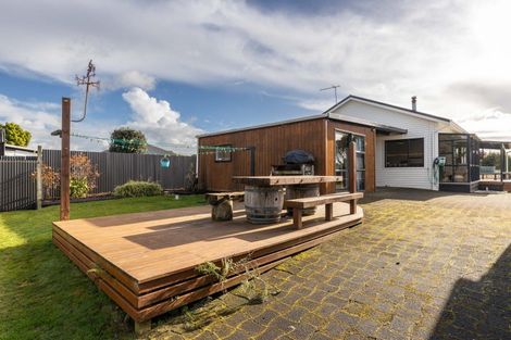 Photo of property in 19 Takiroa Street, Urenui, 4375