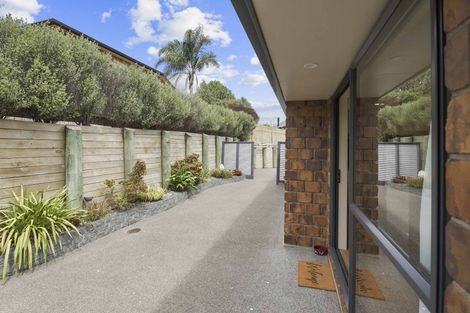 Photo of property in 28 Hawaiian Parade, Arkles Bay, Whangaparaoa, 0932