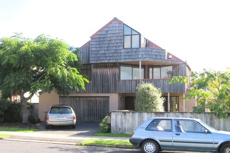 Photo of property in 17 Hostel Access Road, Eastern Beach, Auckland, 2012