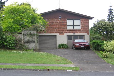 Photo of property in 3 Riverhills Avenue, Pakuranga Heights, Auckland, 2010