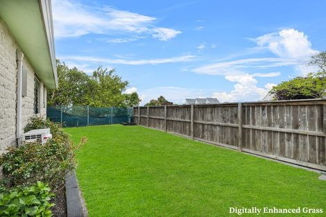 Photo of property in 9 Curzon Place, Parklands, Christchurch, 8083