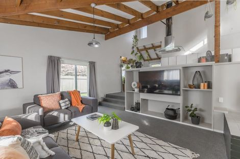 Photo of property in 12 Kew Grove, Raumati Beach, Paraparaumu, 5032