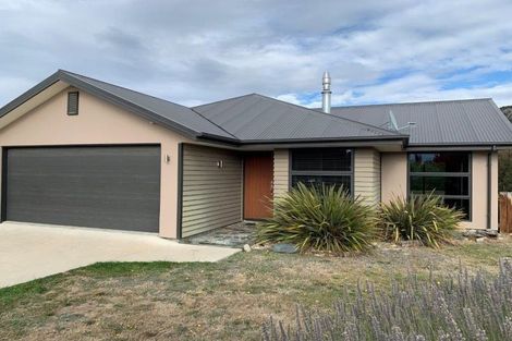 Photo of property in 32 Ash Avenue, Albert Town, Wanaka, 9305