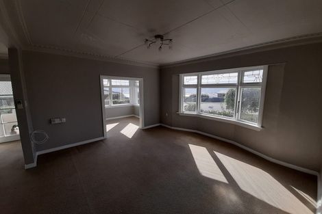 Photo of property in 118 Larnach Road, Vauxhall, Dunedin, 9013