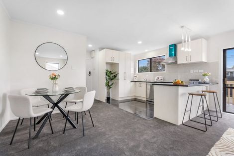 Photo of property in 36 Barrys Road, Glendene, Auckland, 0602