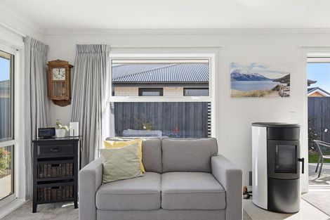 Photo of property in 35 Larissa Road, Halswell, Christchurch, 8025