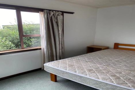 Photo of property in 37 Sunset Road, Totara Vale, Auckland, 0632