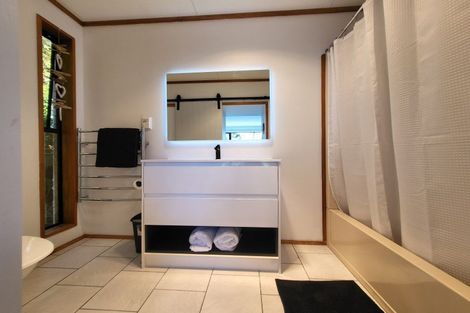 Photo of property in 13 Stanton Crescent, Karoro, Greymouth, 7805