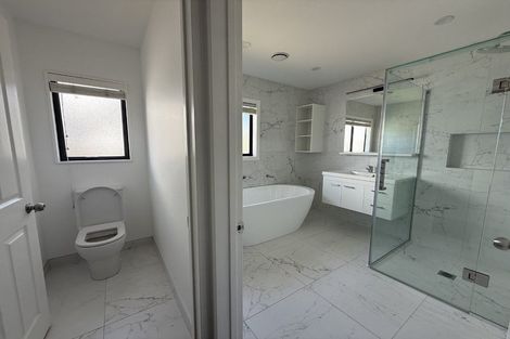 Photo of property in 52a Ferry Parade, Herald Island, Auckland, 0618